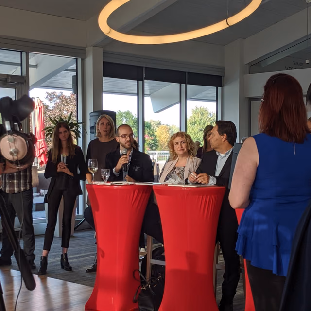 Groupe de participants lors d'un événement